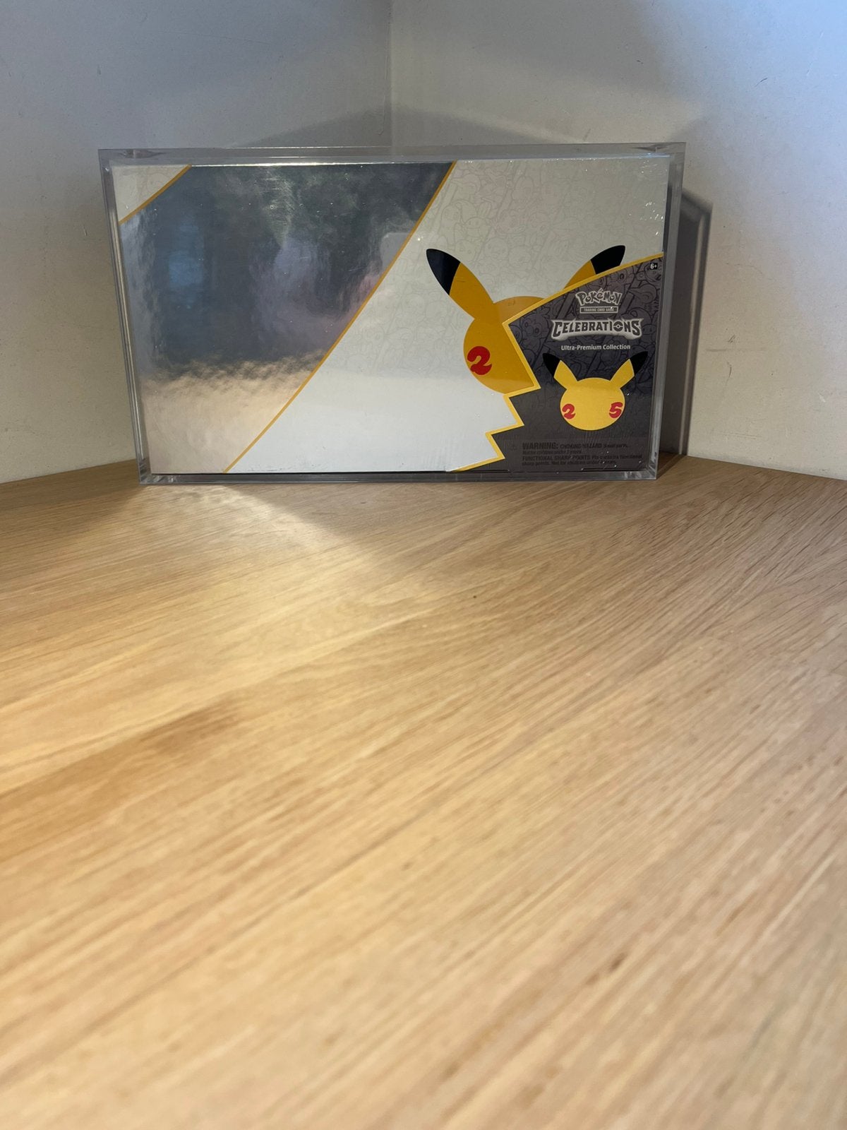 Pokemon celebrations upc te koop!, Ophalen, Zo goed als nieuw