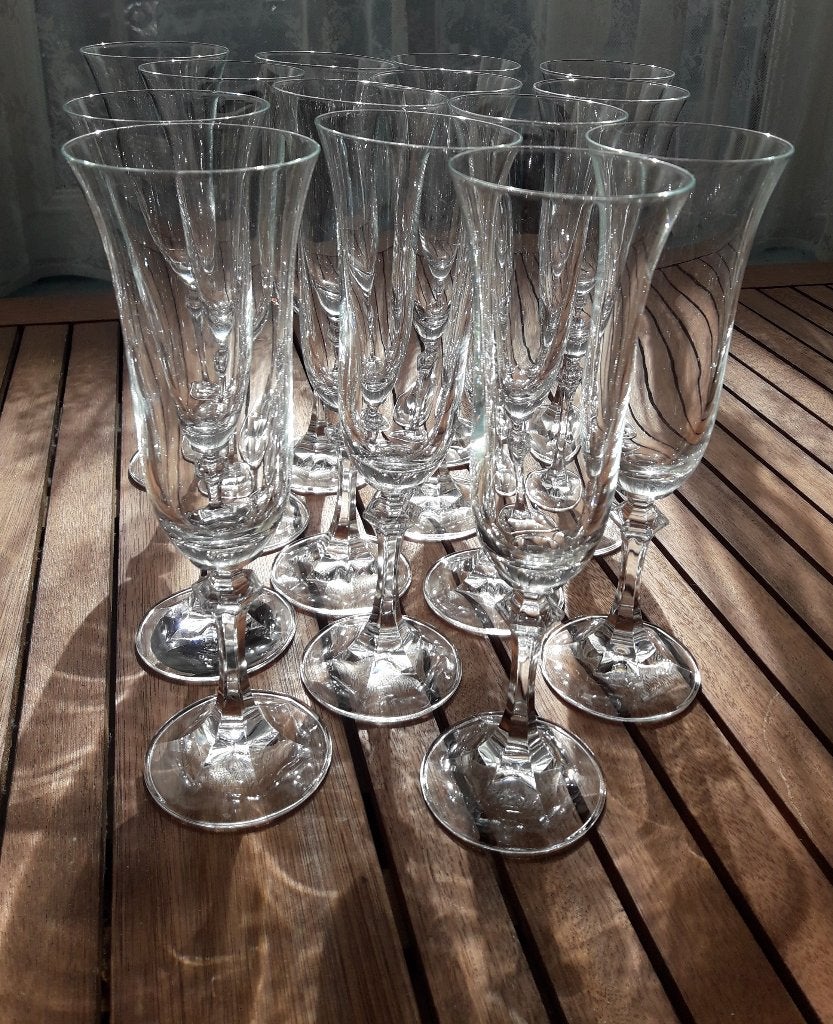 14 champagnefluiten van Cristal d'Arques „Versailles”, Antiek en Kunst, Ophalen