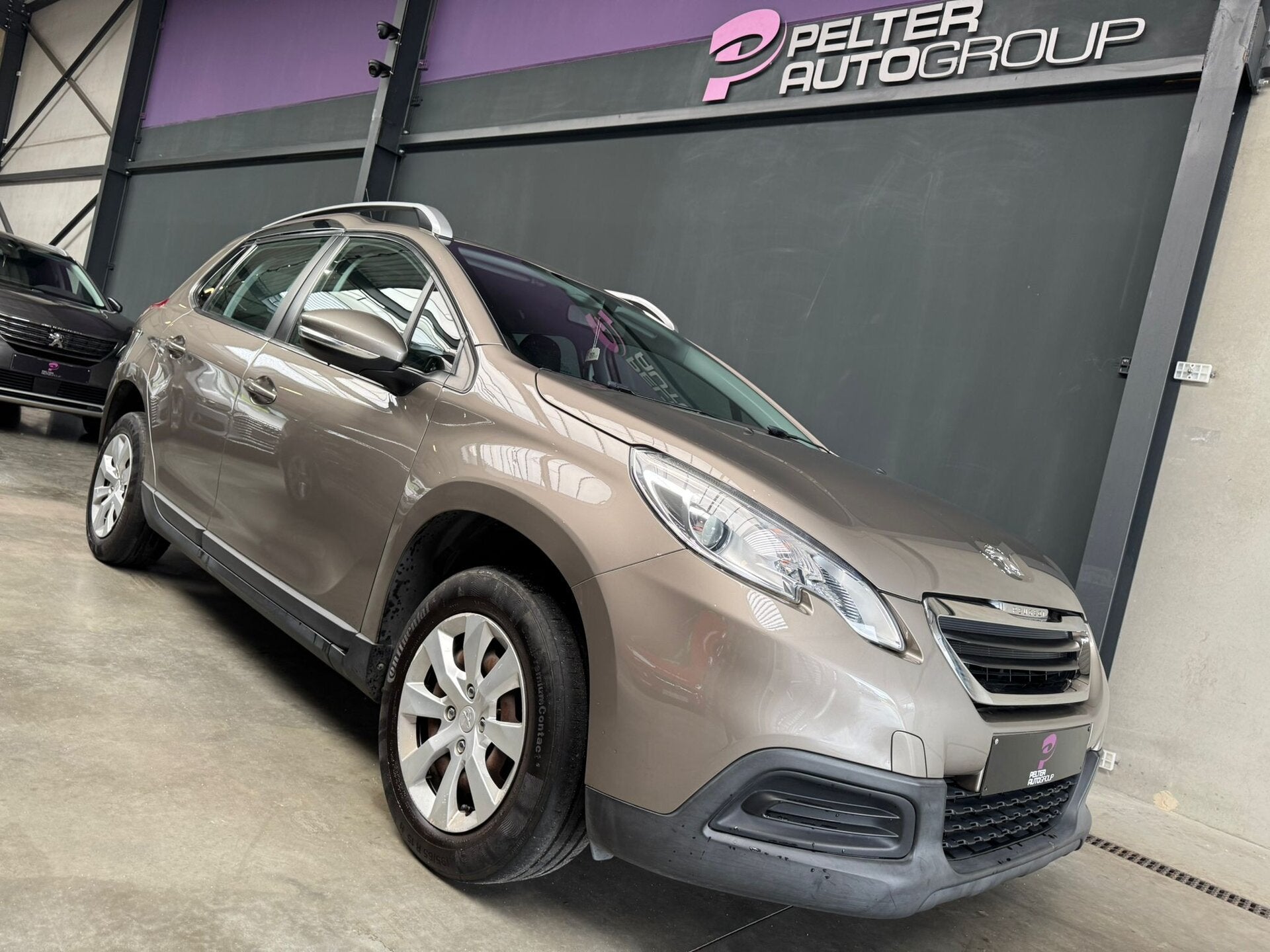 Peugeot 2008 1.2 PureTech 52.000km 1ste Eig. Trekhaak, Auto's, Peugeot, 0 kg, Euro 5, Zwart, 1199 cc