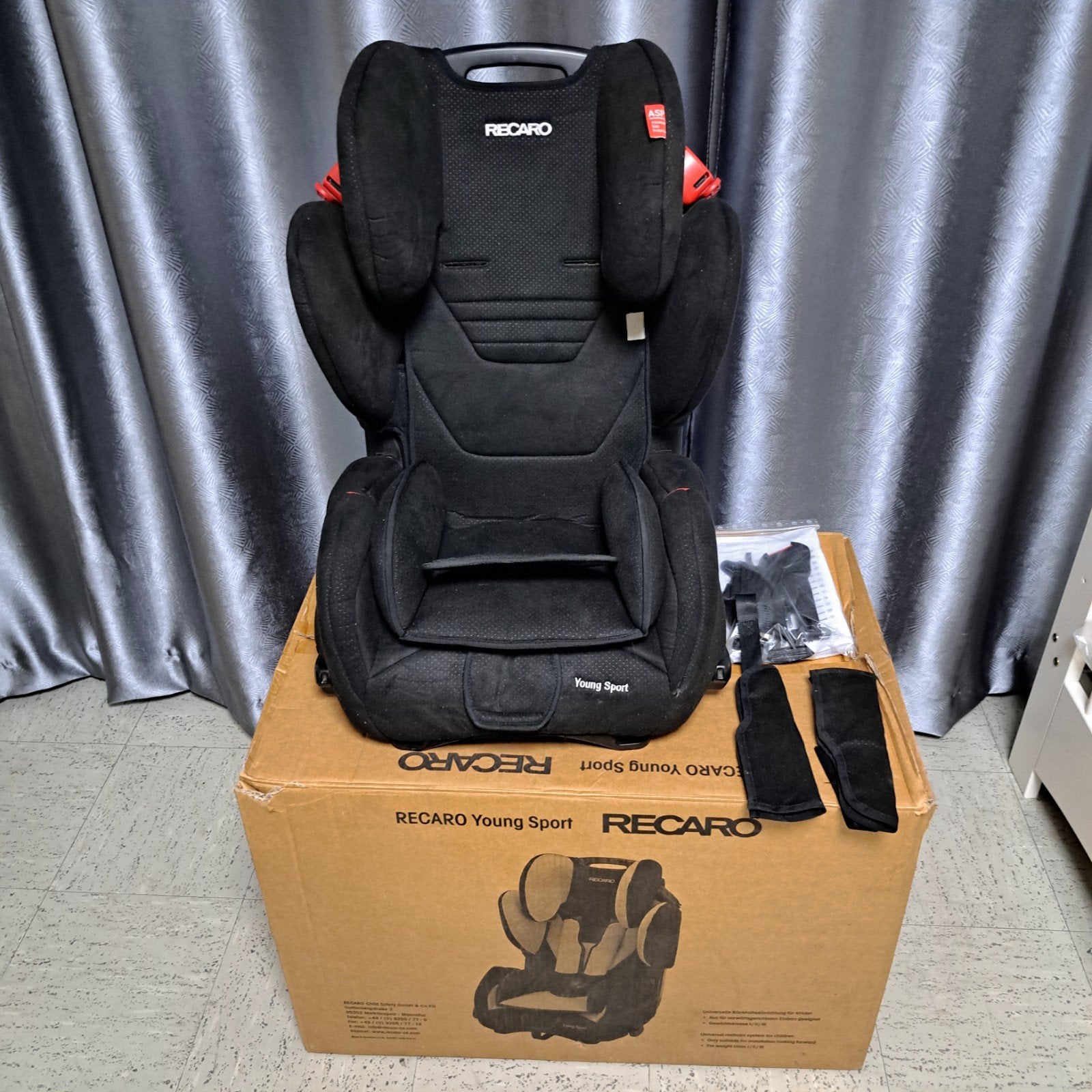 Recaro Young Sport kinderzitje van 15 kg tot 36 kg, Ophalen, Zo goed als nieuw