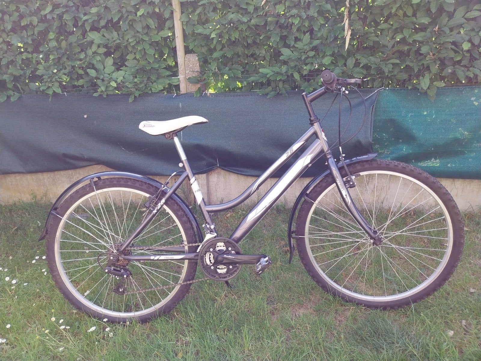Meisjes fiets 26 inch te koop, Fietsen en Brommers, Fietsen | Dames | Sportfietsen en Toerfietsen, Ophalen, 26 inch