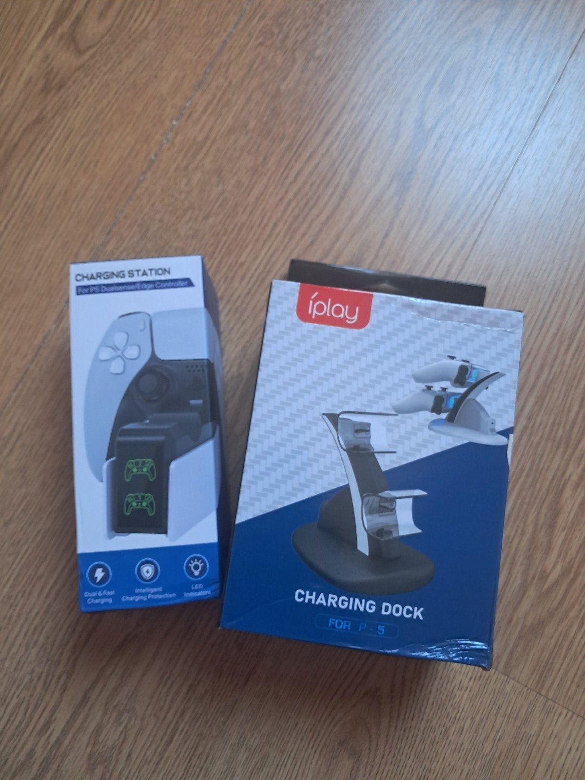 Dualsense oplaadstation ps5 controllers, Games en Spelcomputers, Spelcomputers | Sony Consoles | Accessoires, Ophalen of Verzenden