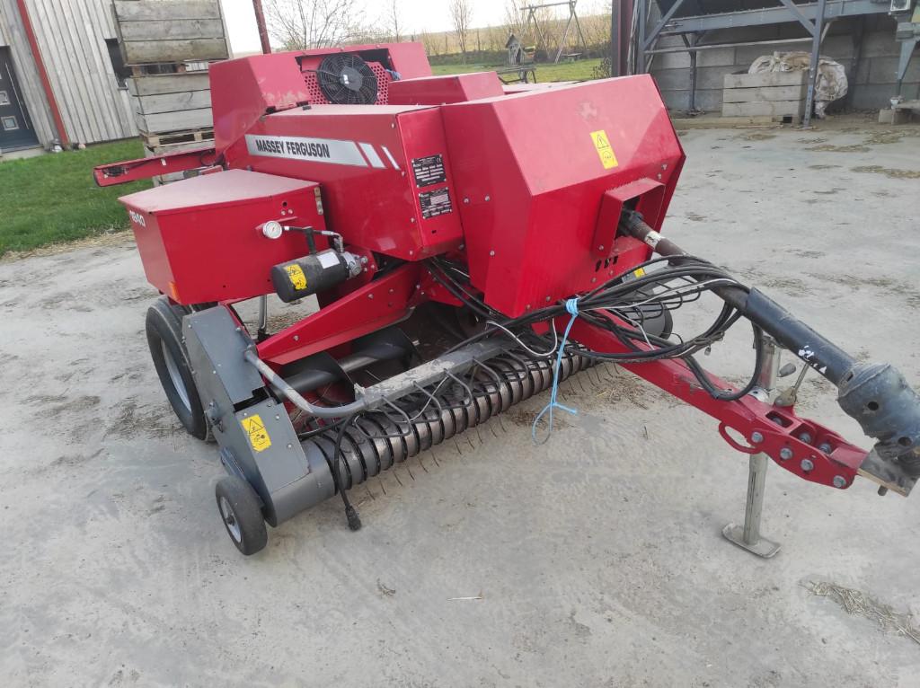 Presse petits ballots MF1840, Articles professionnels, Enlèvement, Cultures, Agricole