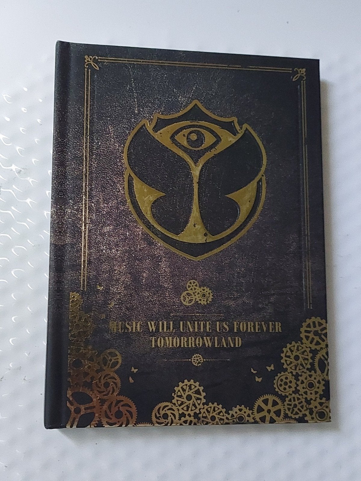 TOMORROWLAND 2014 - 10 Years Of Madness, Cd's en Dvd's, Cd's | Dance en House, Verzenden, Zo goed als nieuw