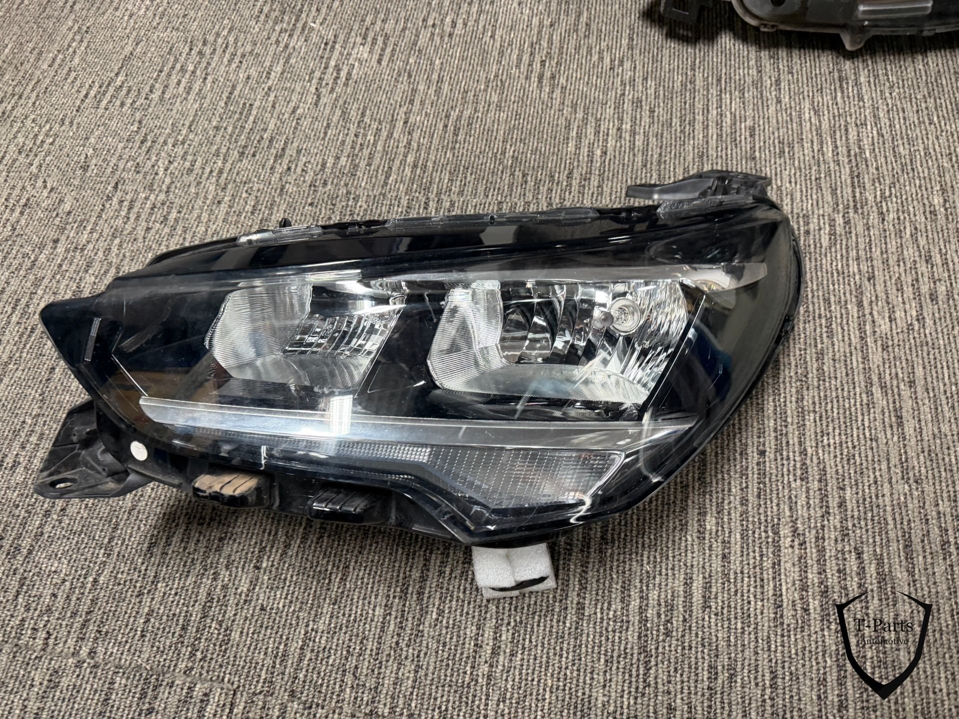 opel corsa F links koplamp 9829465580 lamp, Gebruikt, Opel Automobile GmbH, Kontakt@opel-infoservice.de, Opel
