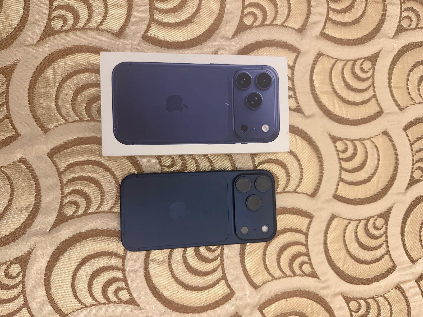 Apple iPhone 17 Pro Donkerblauw, Telecommunicatie, Mobiele telefoons | Apple iPhone, Zo goed als nieuw, Zonder abonnement, 93 %