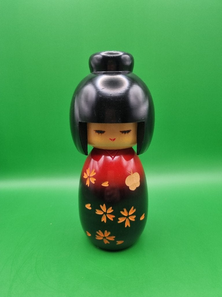 Le magnifique Hatsuharu Kokeshi de Toa Sekiguchi, Antiquités & Art, Enlèvement ou Envoi, Japon, Bois, 17 cm