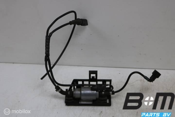 Doseerpomp standkachel VW Tiguan 5NA 5QF201607, Gebruikt