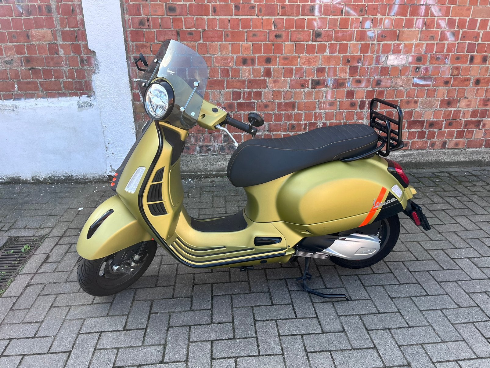 Vespa gts 300 hpe 2024, Particulier, Sport