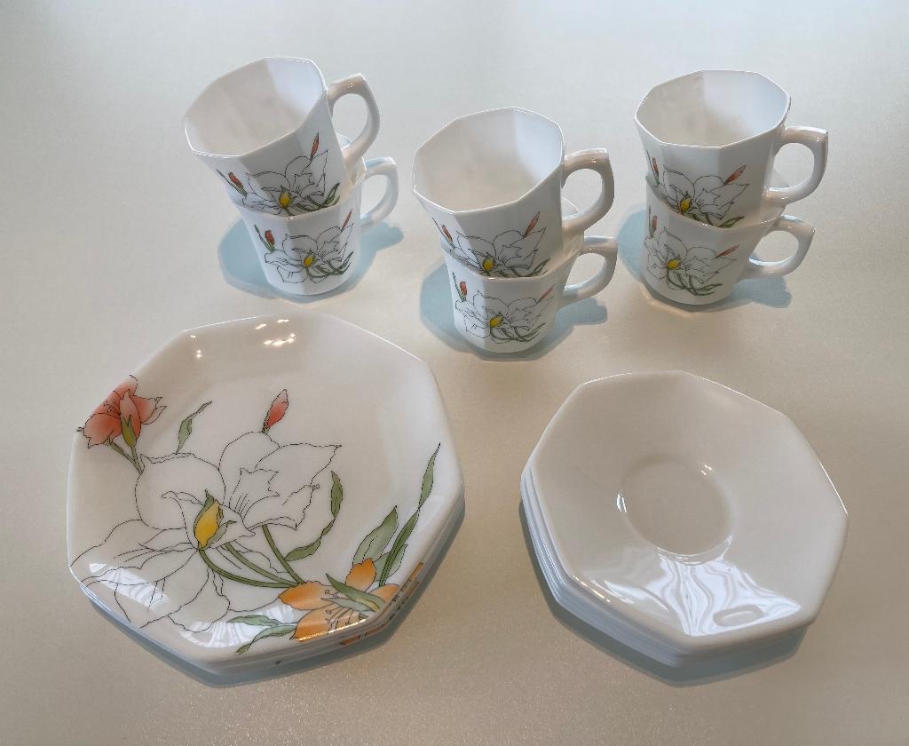 Arcopal koffie- en dessertservies 6 stuks - vintage, Huis en Inrichting, Keuken | Servies, Ophalen, Zo goed als nieuw