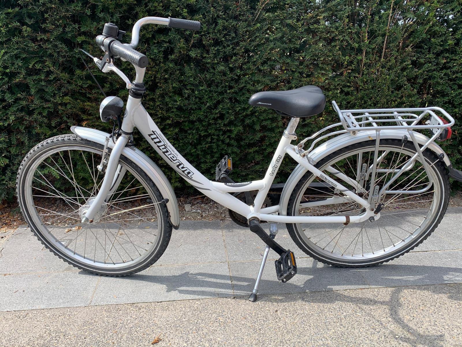 Meisjesfiets Minerva 24 inch, Ophalen, Terugtraprem, Handrem, Gebruikt