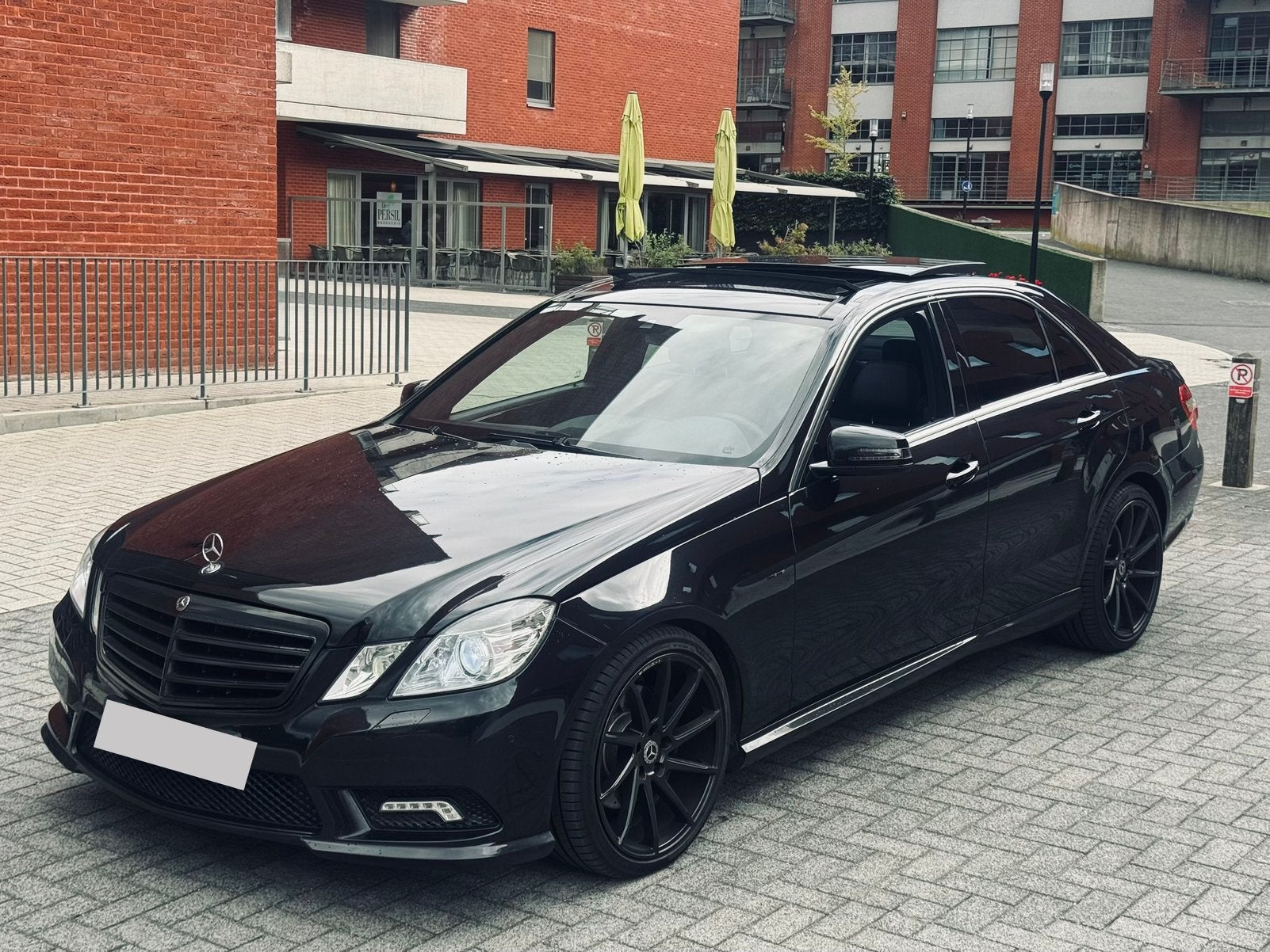 Mercedes Benz E220 CDI AMG pakket, Autos, Mercedes-Benz, Euro 5, Achat, Entreprise, Boîte manuelle