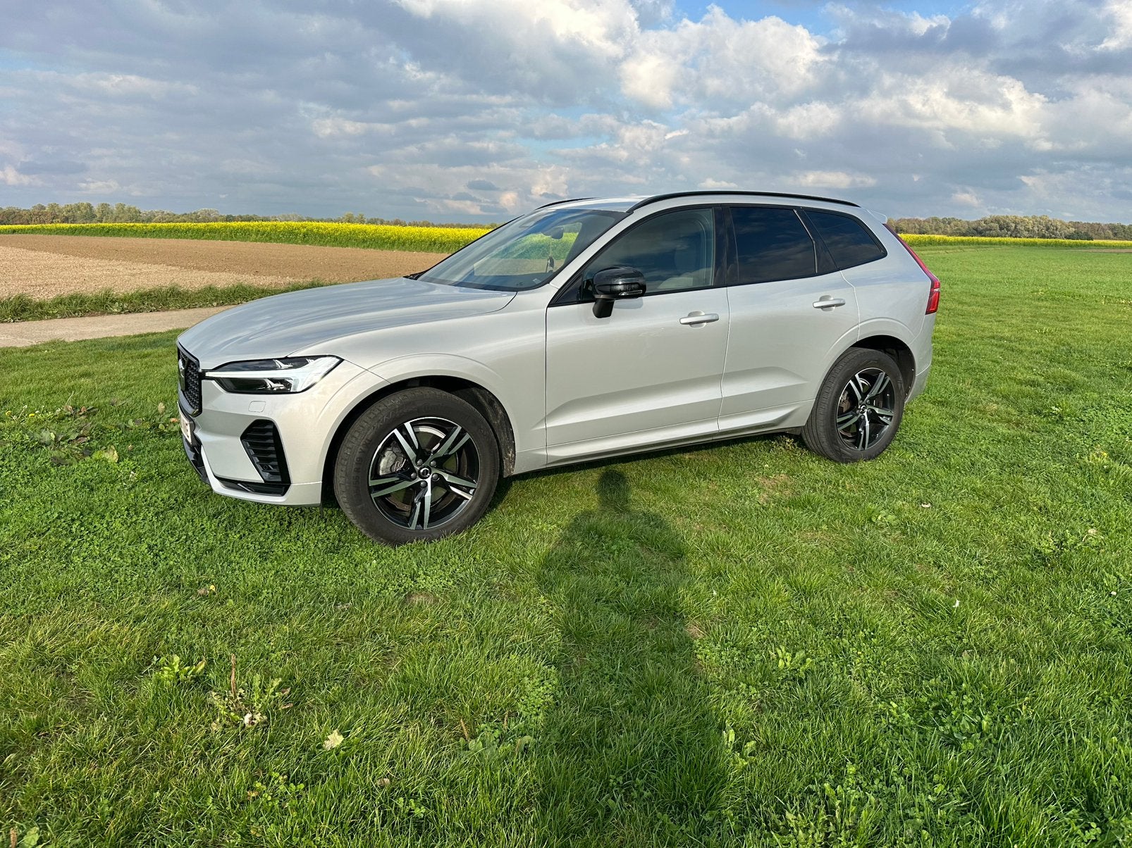 Volvo XC60 B4, Auto's, 145 kW, Zwart, Leder en Stof, 2300 kg