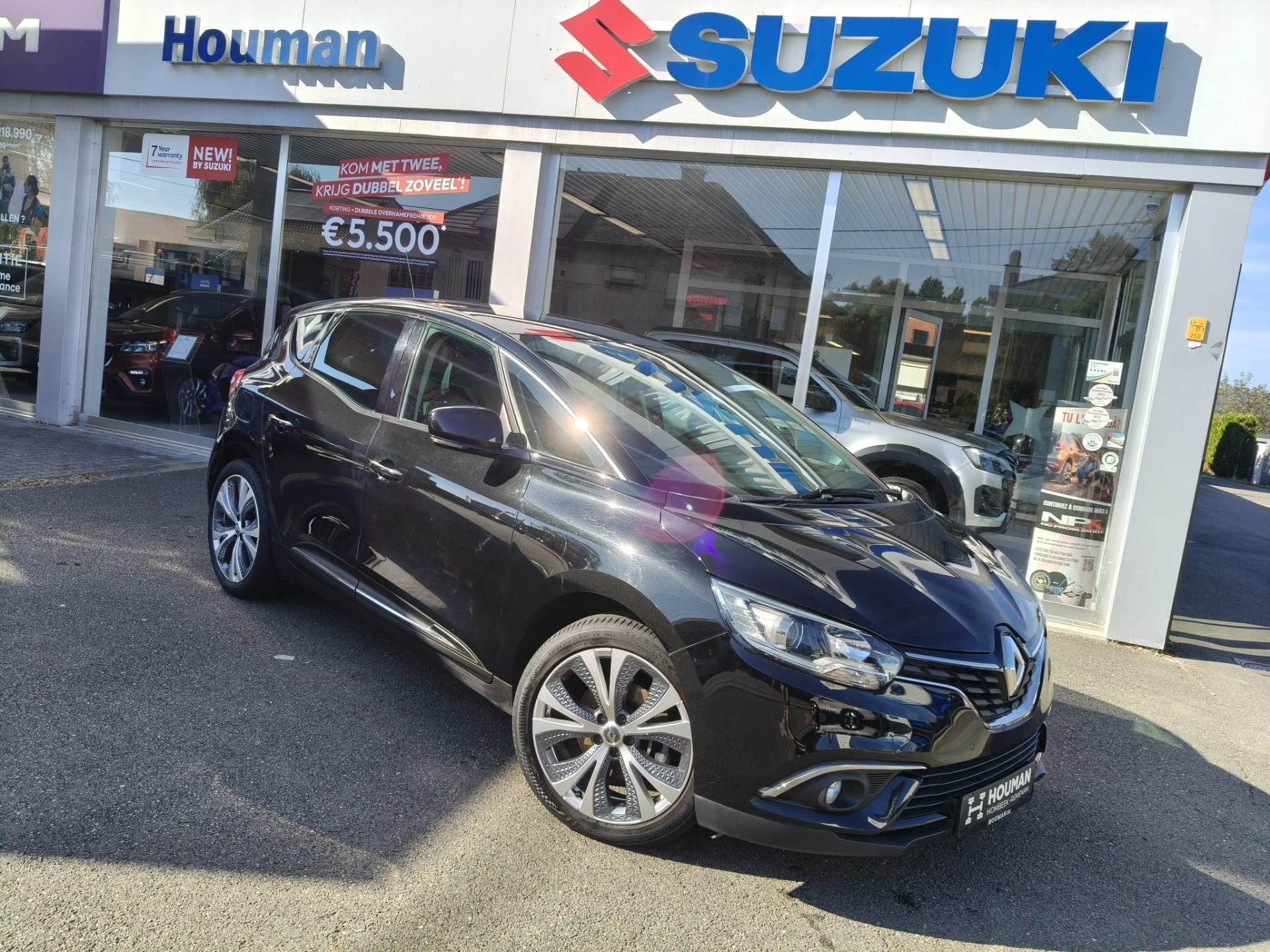 Renault Scénic (bj 2019), Auto's, Gebruikt, Overige kleuren, 1505 kg, Leder en Stof