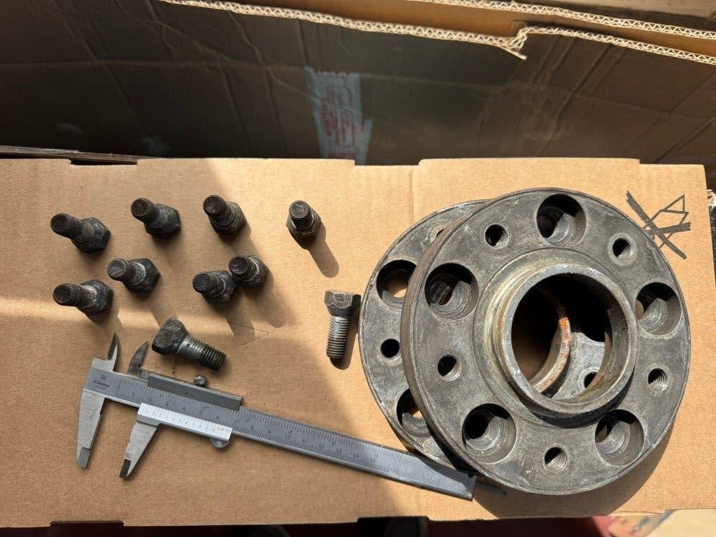 BMW 2x spacers van 20 mm, Ophalen, Gebruikt, BMW
