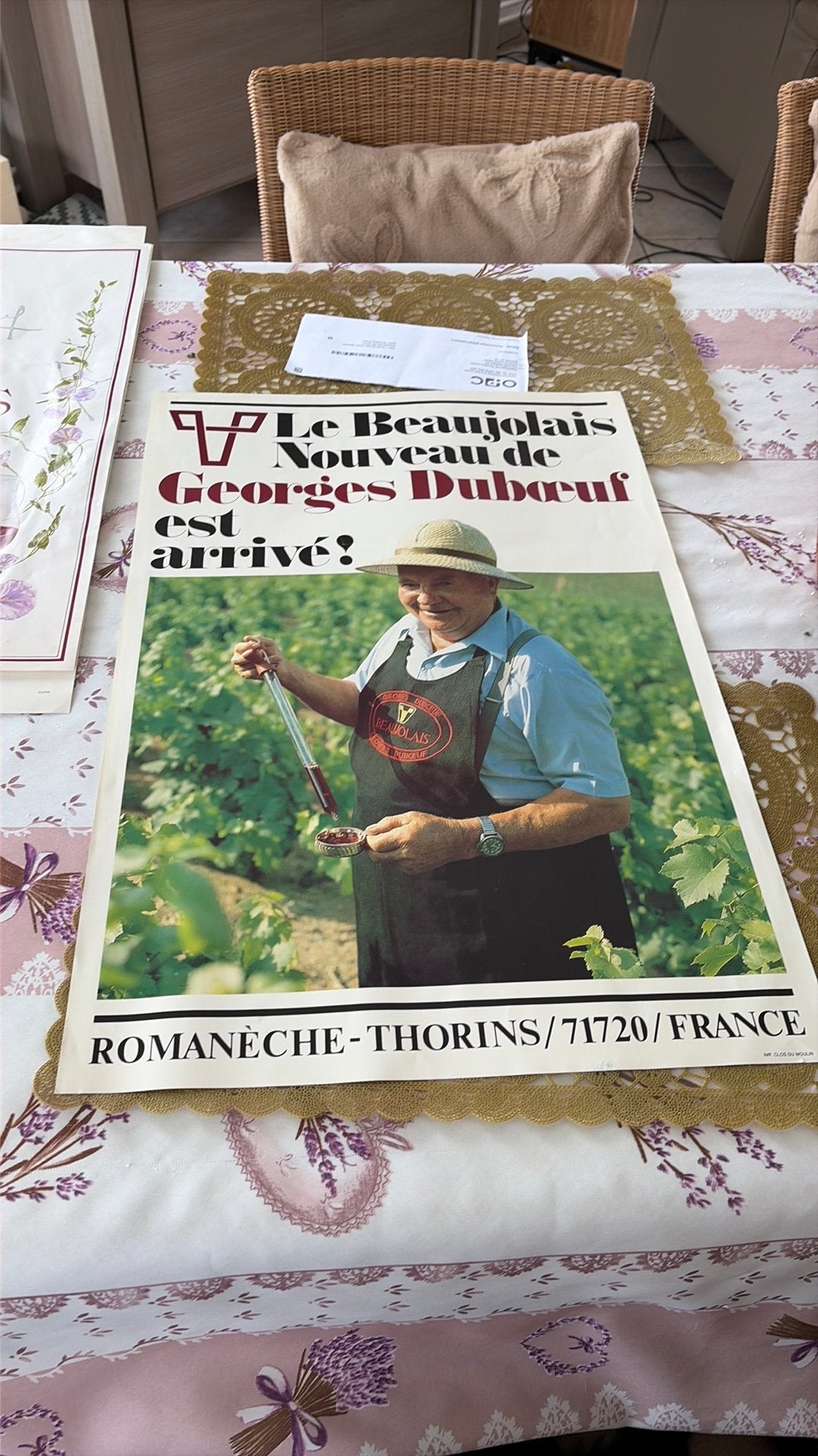 Le Beaujolais Nouveau, Enlèvement ou Envoi, Comme neuf