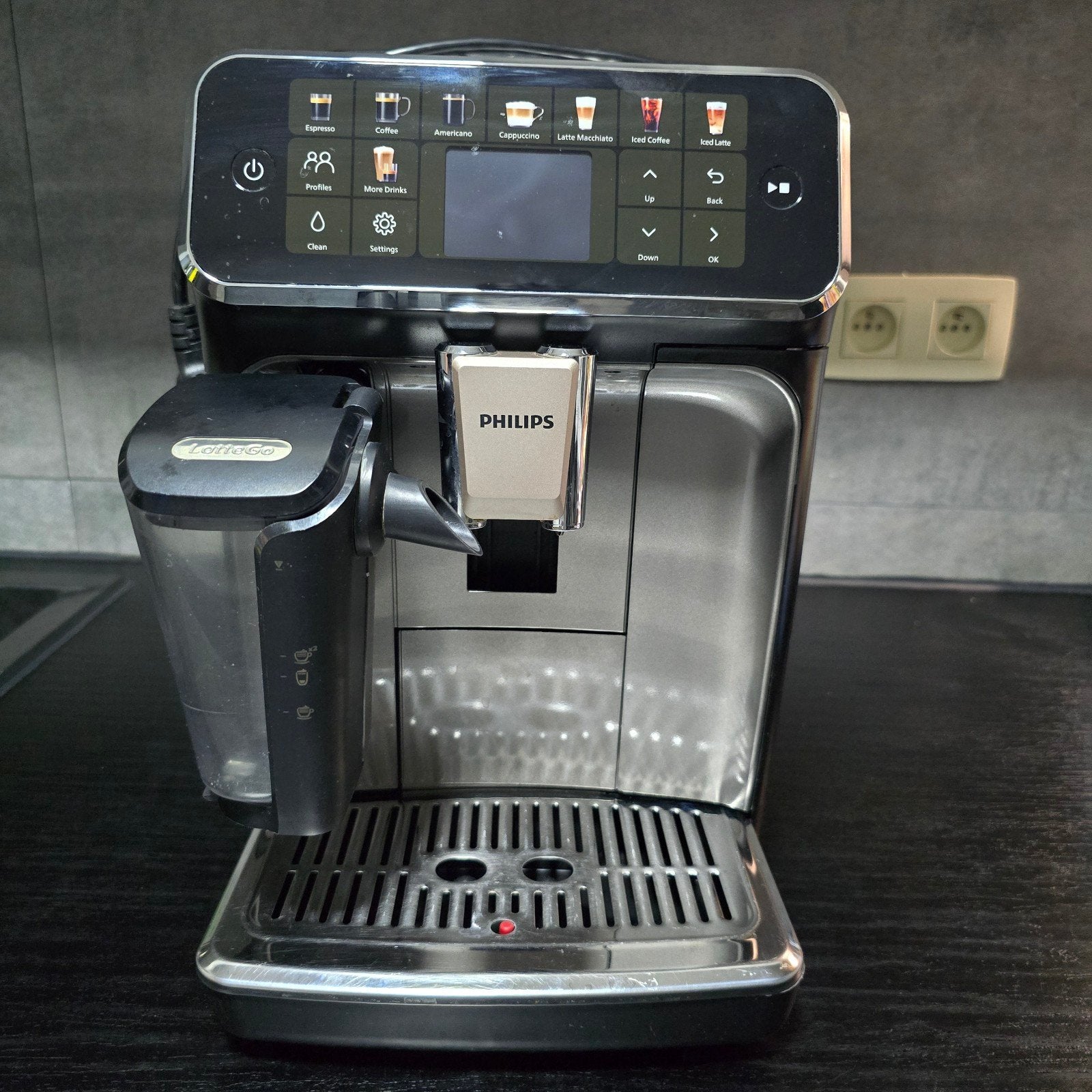 Philips Koffiemachine, Elektronische apparatuur, Ophalen, Afneembaar waterreservoir, Koffiemachine, Zo goed als nieuw