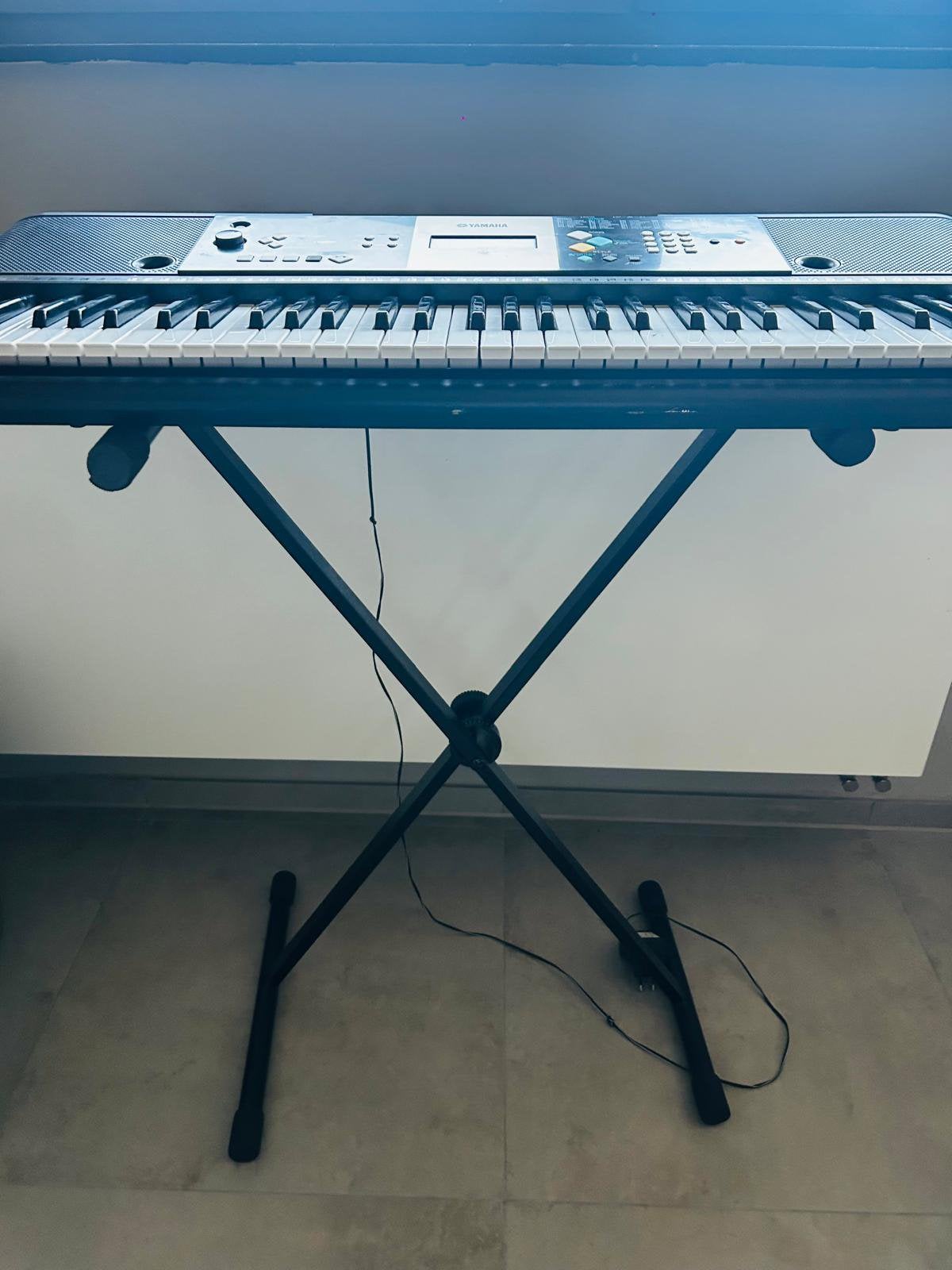 Piano, Muziek en Instrumenten, Ophalen of Verzenden, Zo goed als nieuw