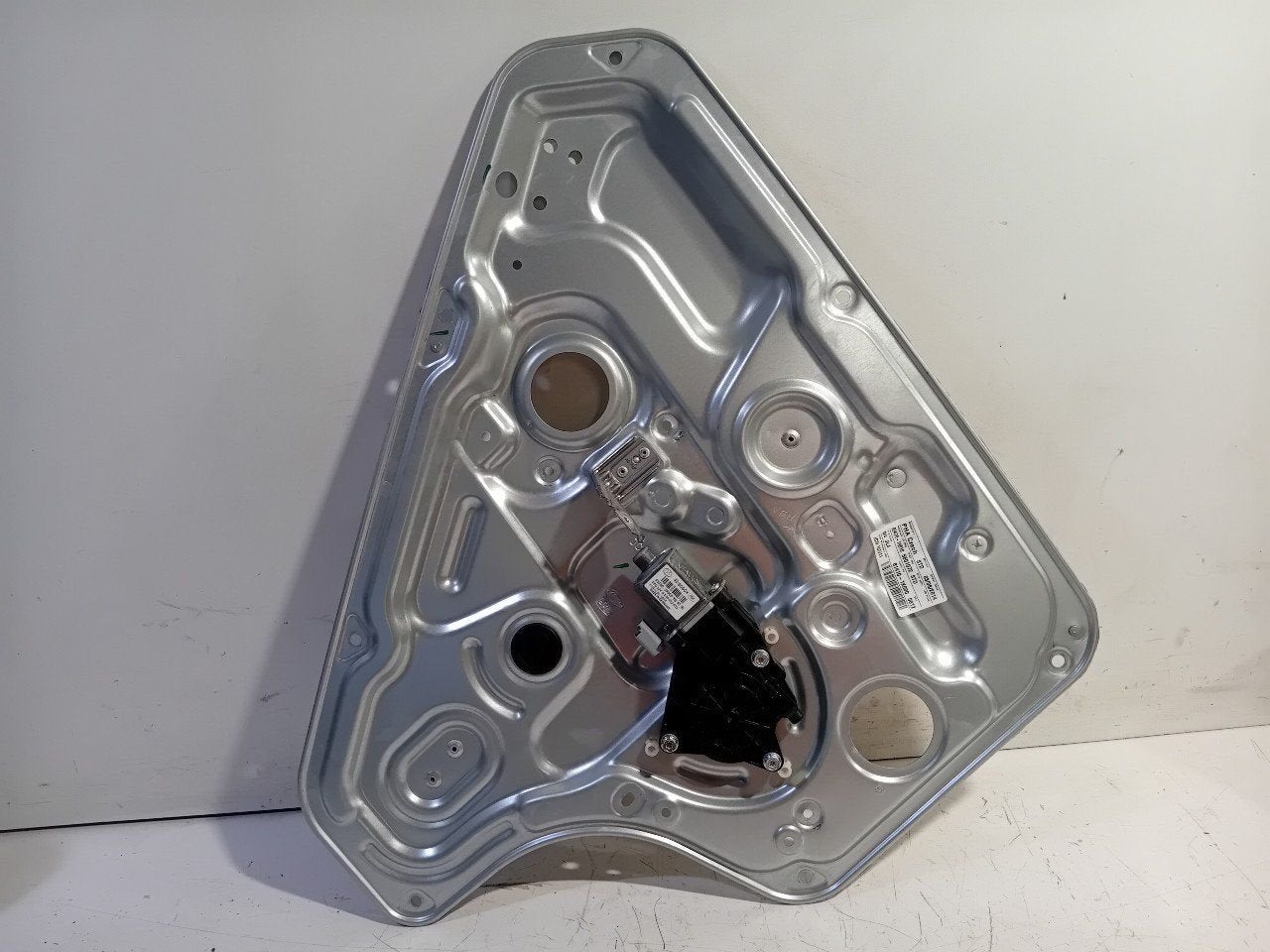Raammechaniek elektrisch links achter Hyundai iX 20, Onderdelen@venauto.nl, Van der Ven Autorecycling B.V., Gebruikt, Ettenseweg 76, 4706 PB Roosendaal, The Netherlands