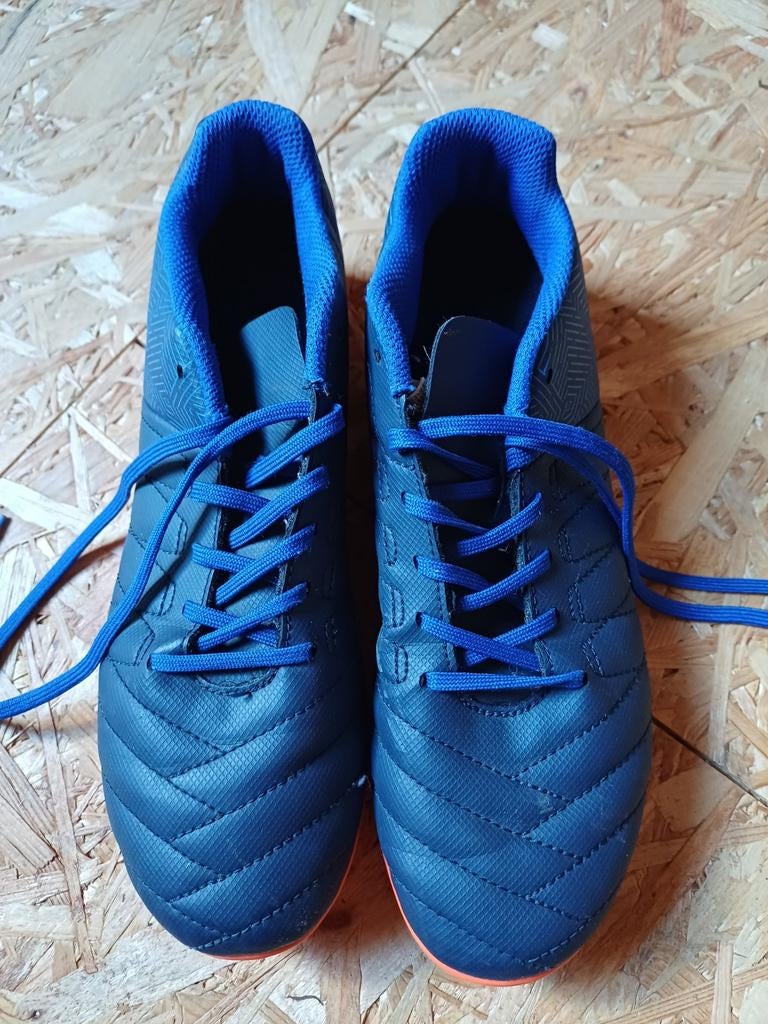 Voetbalschoenen maat 38 Decathlon, Sport en Fitness, Voetbal, Ophalen of Verzenden, Nieuw