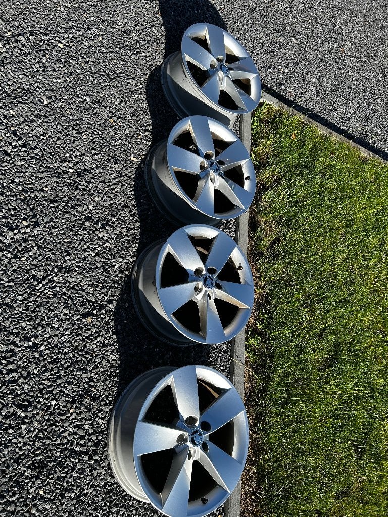 Originele 17” Skoda velgen, Auto-onderdelen, Banden en Velgen, Ophalen, Gebruikt, Velg(en), 17 inch