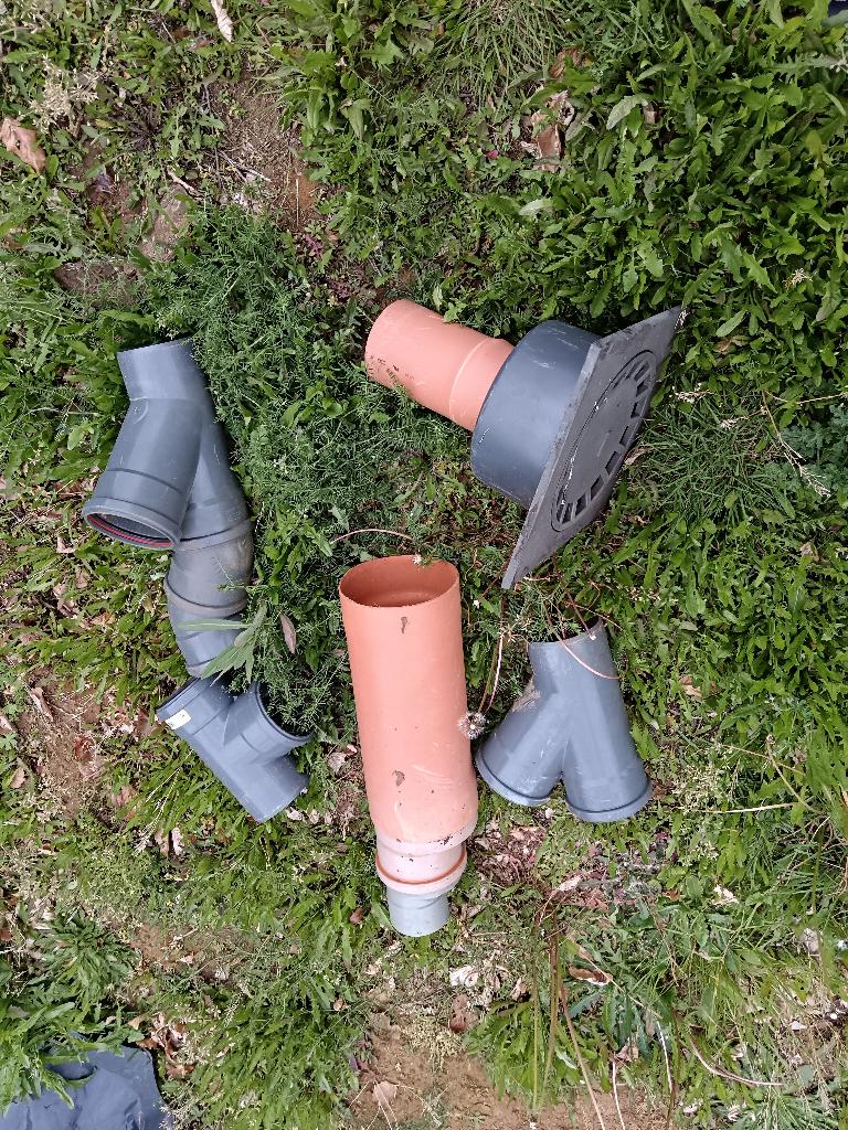 Bochten voor regenpijpen en rioolbuizen, Ophalen, Bochten, Zo goed als nieuw, Minder dan 2 meter