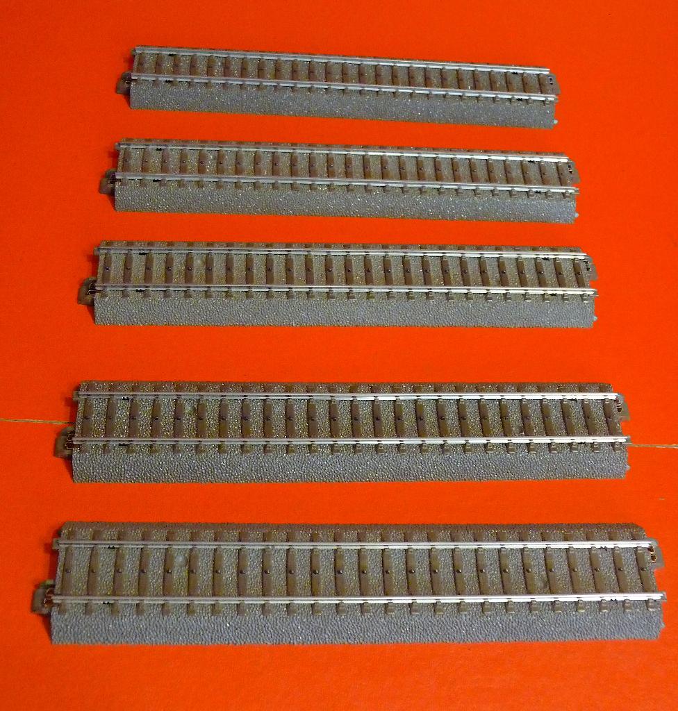 Märklin voie C - Ensemble de 5 rails droits 24188 H0 - 1:87, Neuf, Enlèvement ou Envoi, Courant alternatif, Rails