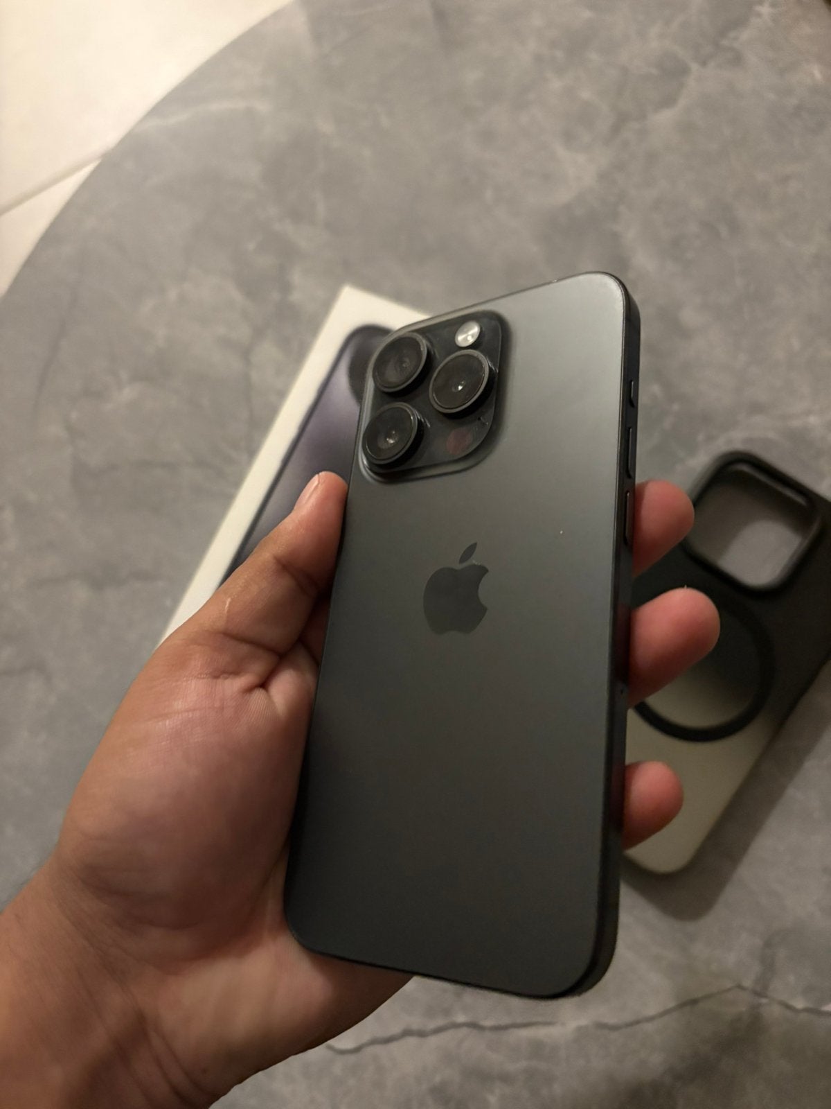 Iphone 15 pro, Télécoms, Enlèvement ou Envoi, Comme neuf, IPhone 15