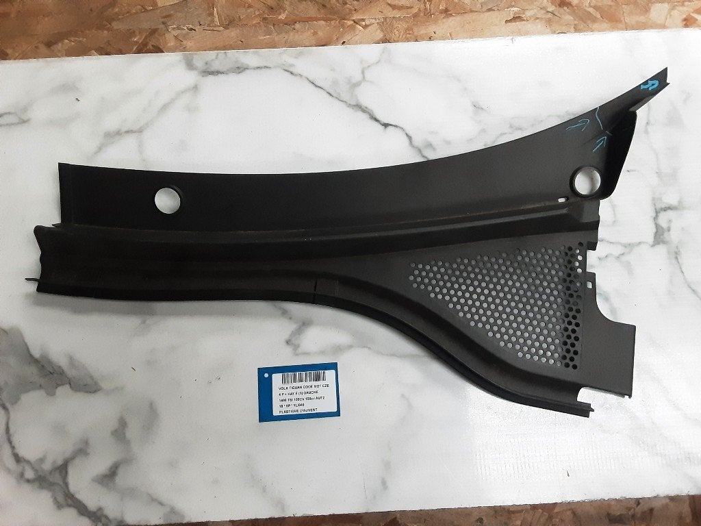 GARNITURES WINDSHIELD Volkswagen Tiguan (AD1) (5NB819403), Volkswagen, Volkswagen AG, Utilisé, Kundenbetreuung@volkswagen.de