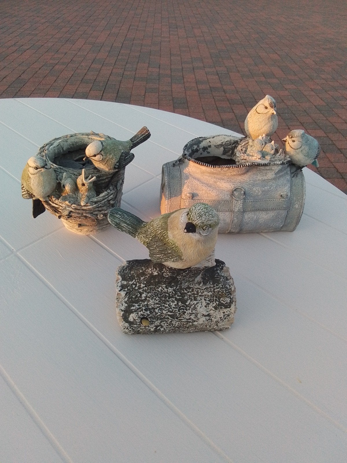 3 vogel beeldjes, Ophalen