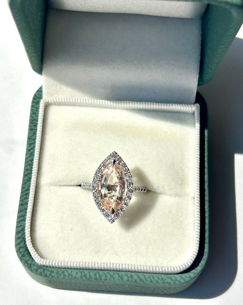 Handgemaakte 18kt witgouden ring morganiet+diamanten, Bijoux, Sacs & Beauté, Bagues, Neuf, Femme, Or, Avec pierre précieuse, Enlèvement ou Envoi