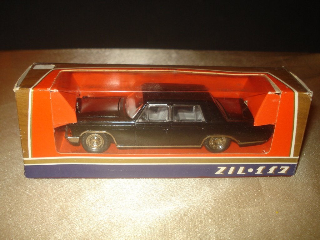 CCCP Ancienne Voiture Russe Limousine ZIL-117 ЗИЛ Neuve, Enlèvement ou Envoi, Neuf, Voiture, Autres marques