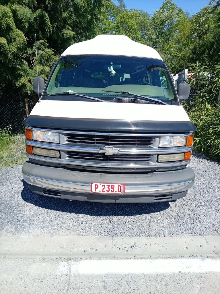 Chevrolet Express 5.7 v8 190.000km, Autos, Chevrolet, Particulier, Chevy Van, ABS, Caméra de recul, Airbags, Air conditionné, Alarme