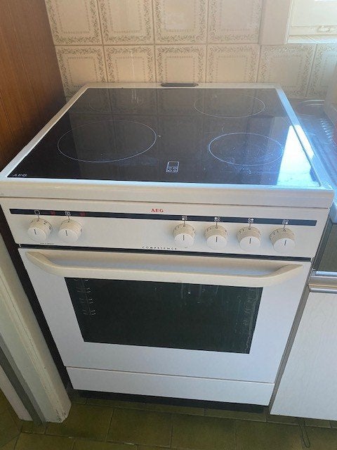 Elektrisch kookvuur AEG, Ophalen, Gebruikt, 4 kookzones, Vrijstaand