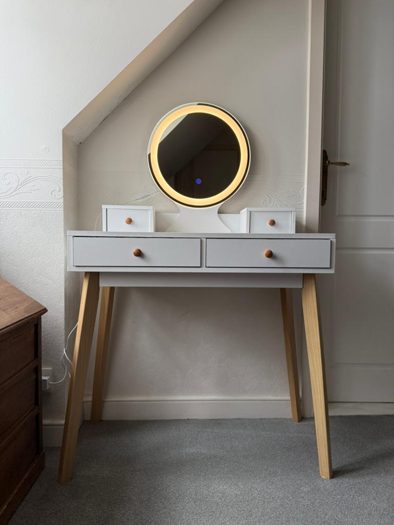 Makeup tafel, Huis en Inrichting, Tafels | Kaptafels, Ophalen, Zo goed als nieuw