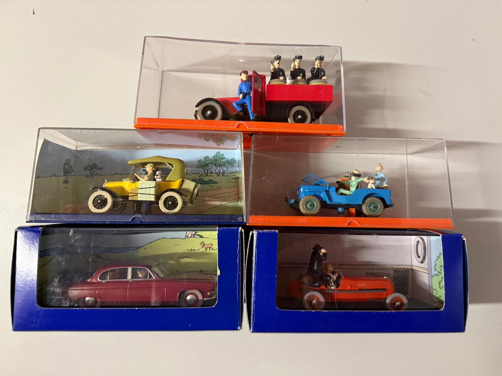 5 Kuifje Atlas/Moulinsart auto’s 1:43 in plexi cover, Ophalen of Verzenden, Zo goed als nieuw, Auto, Overige merken