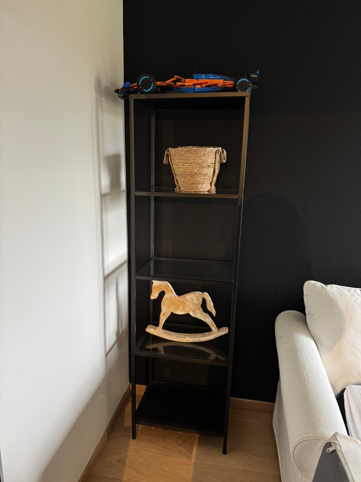 IKEA VITTSJÖ Stellingkast (Zo goed als nieuw), Huis en Inrichting, Ophalen, Zo goed als nieuw, Glas