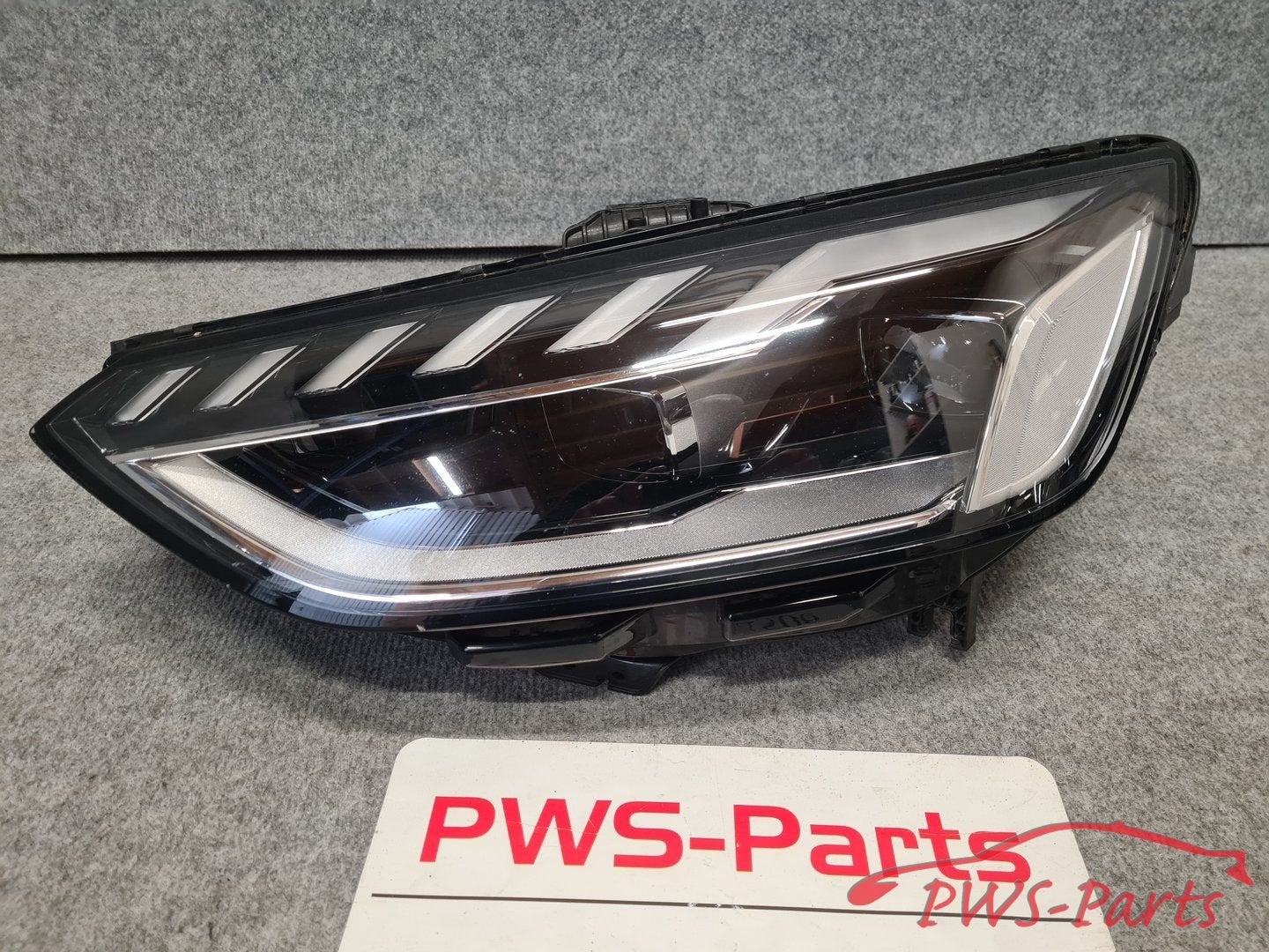AUDI A4 8W B9 FACELIFT VOL LED KOPLAMP LINKS ORIGINEEL, Gebruikt, -, -, -