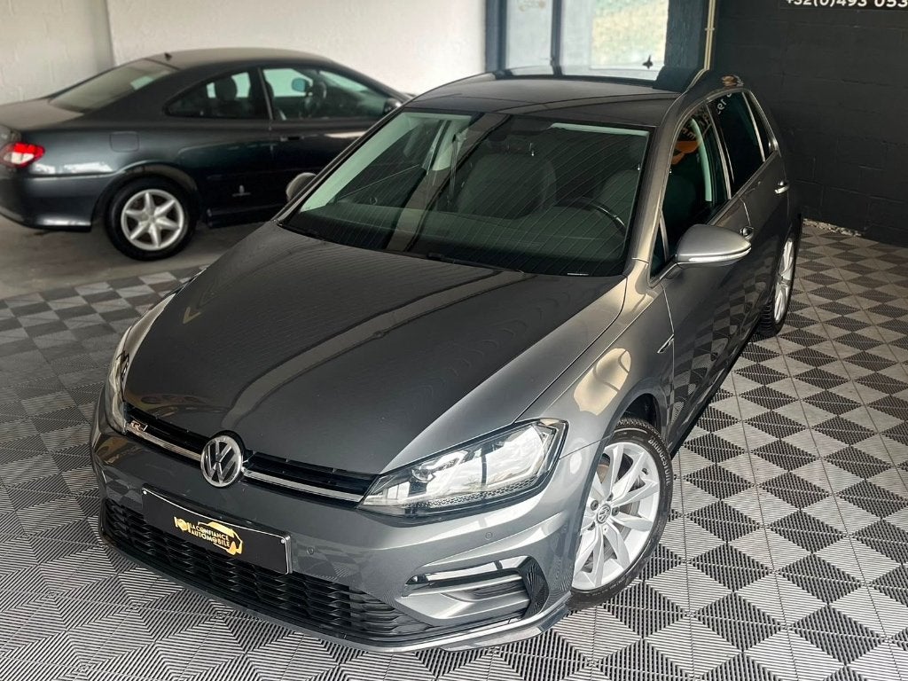 Volkswagen Golf 1.0TSI DSG R-Line 1st Prop 1 jaar garantie, Dealer onderhouden, Stof, Euro 6, Adaptive Cruise Control