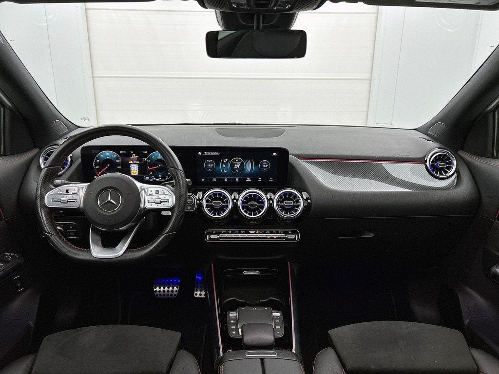 Mercedes-Benz GLA-Klasse 200 AMG Line | Panoramisch Dak | Do, Autos, Achat, 1800 kg, Entreprise, Entretenue par le concessionnaire