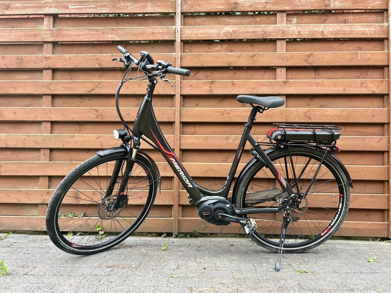 Elektrische fiets, Fietsen en Brommers, Ophalen, Zo goed als nieuw