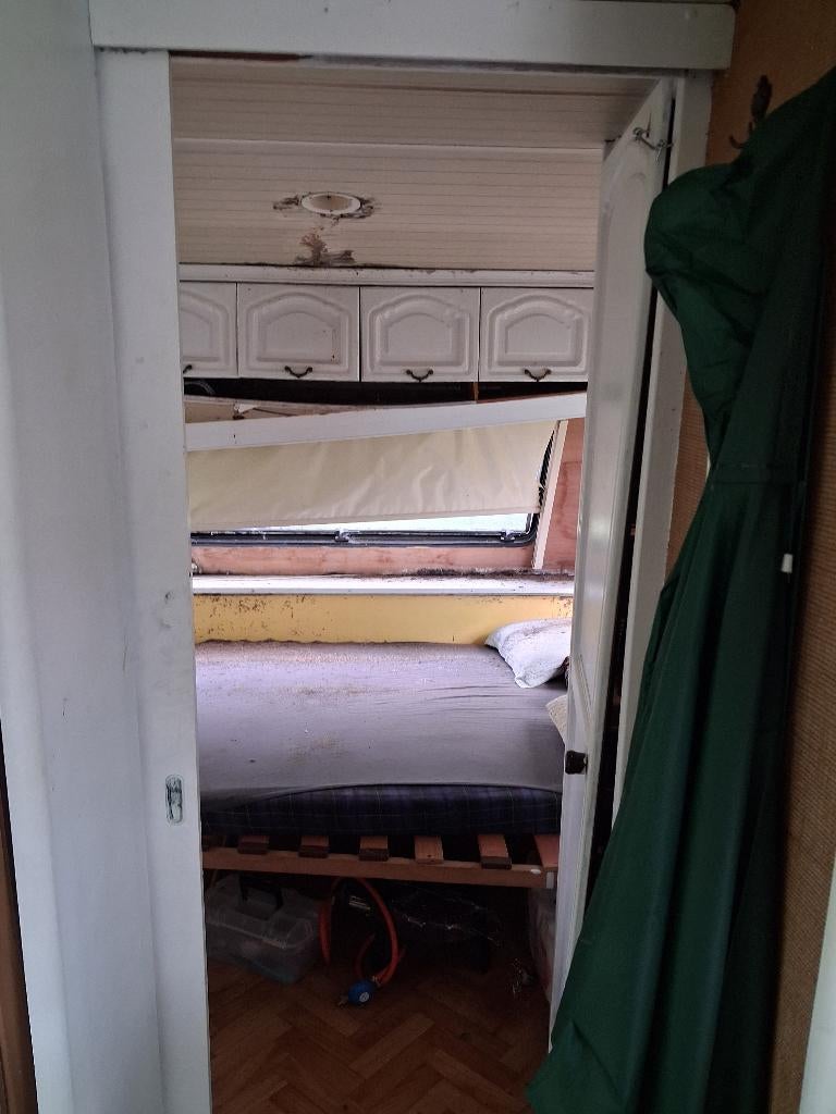 Caravan, Caravans en Kamperen, Caravans, Particulier, tot en met 4, Omvormbare zithoek, Vast bed, Ophalen