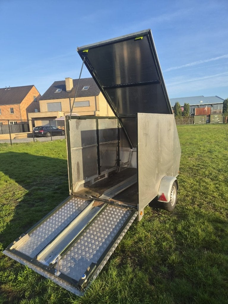 aluminium motoraanhangwagen gesloten, Ophalen, Zo goed als nieuw