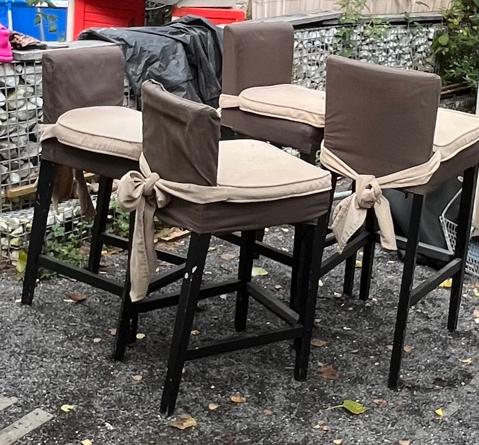 Houten barkrukken gratis, Ophalen, Gebruikt, Met voetsteun, 4 krukken