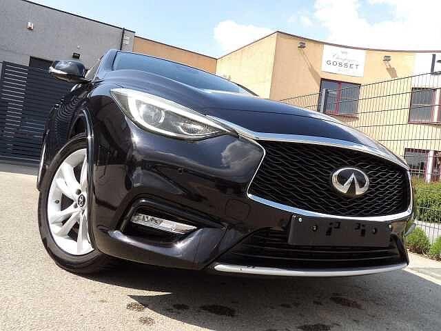 Infiniti Q30 1.5d Premium, Autos, Achat, Entreprise, Boîte manuelle, 79 kW
