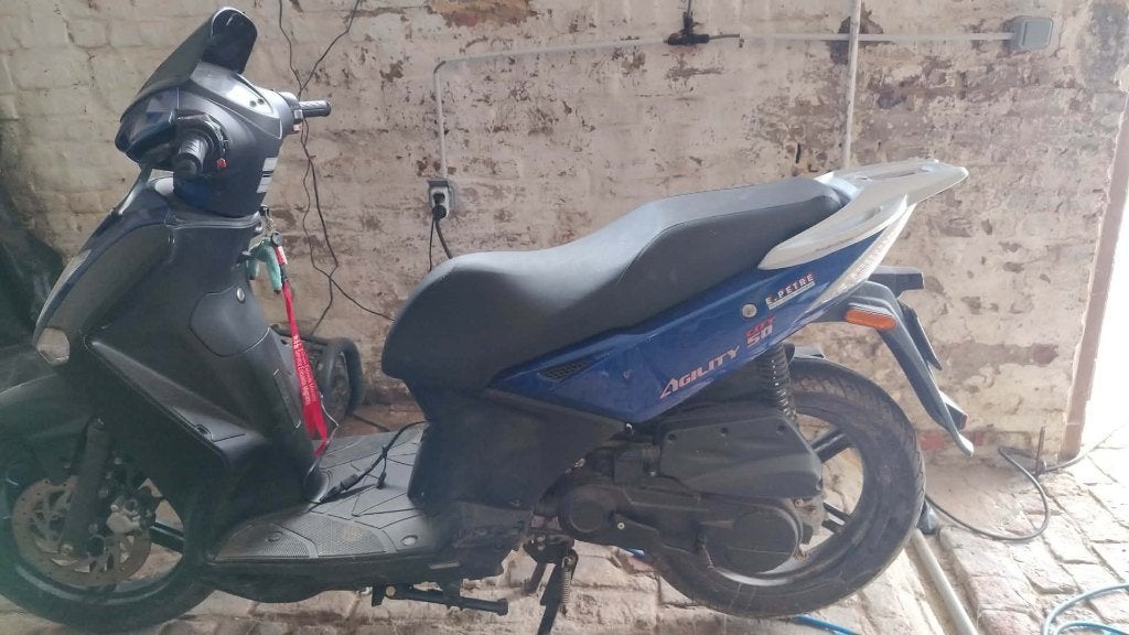 scoot kymco ck50, Enlèvement, 1 cylindre, Jusqu'à 11 kW