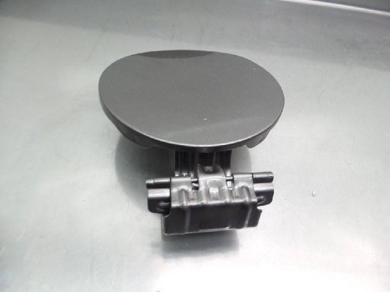 TRAPPE D'ESSENCE Toyota Yaris III (P13) (01-2010/09-2020), Kundenbetreuung@toyota.de, Toyota, Utilisé, Toyota-Allee 2
50858  Köln, DE