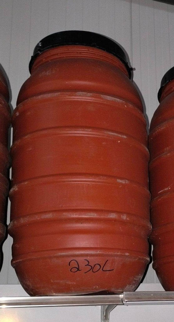 Fut en plastique vide 230 litres, Enlèvement, Utilisé