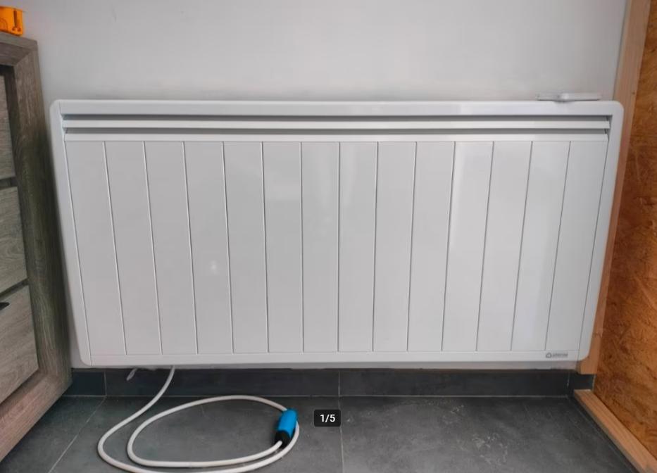 Verwarming Aterno, Bricolage & Construction, Chauffage & Radiateurs, 800 watts ou plus, Comme neuf, Enlèvement, Radiateur