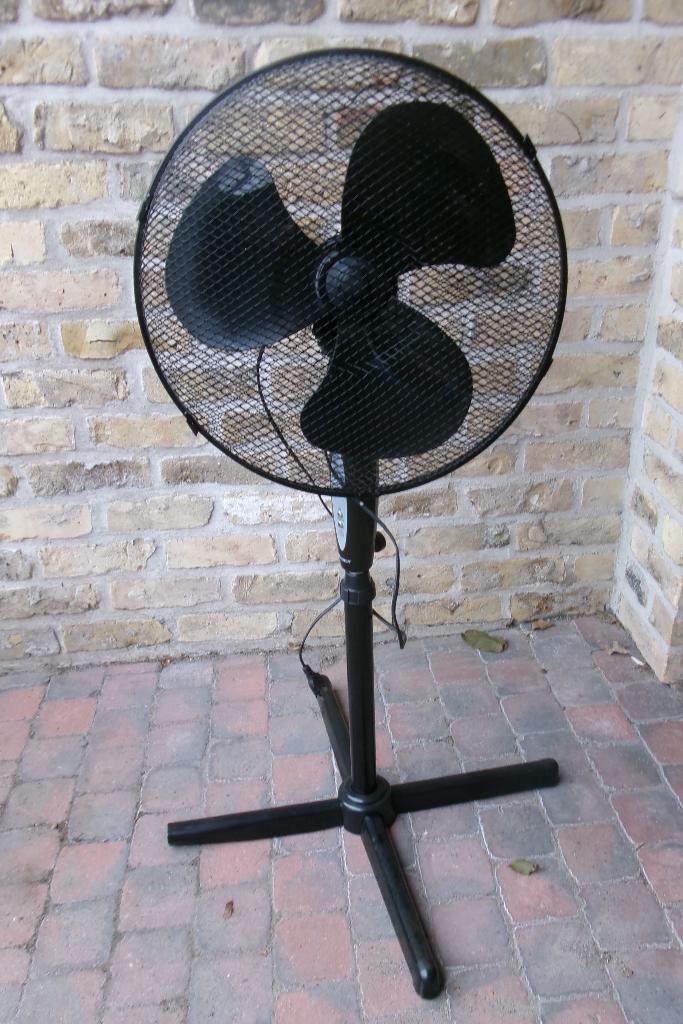 ventilator staande, Elektronische apparatuur, Ophalen, Zo goed als nieuw
